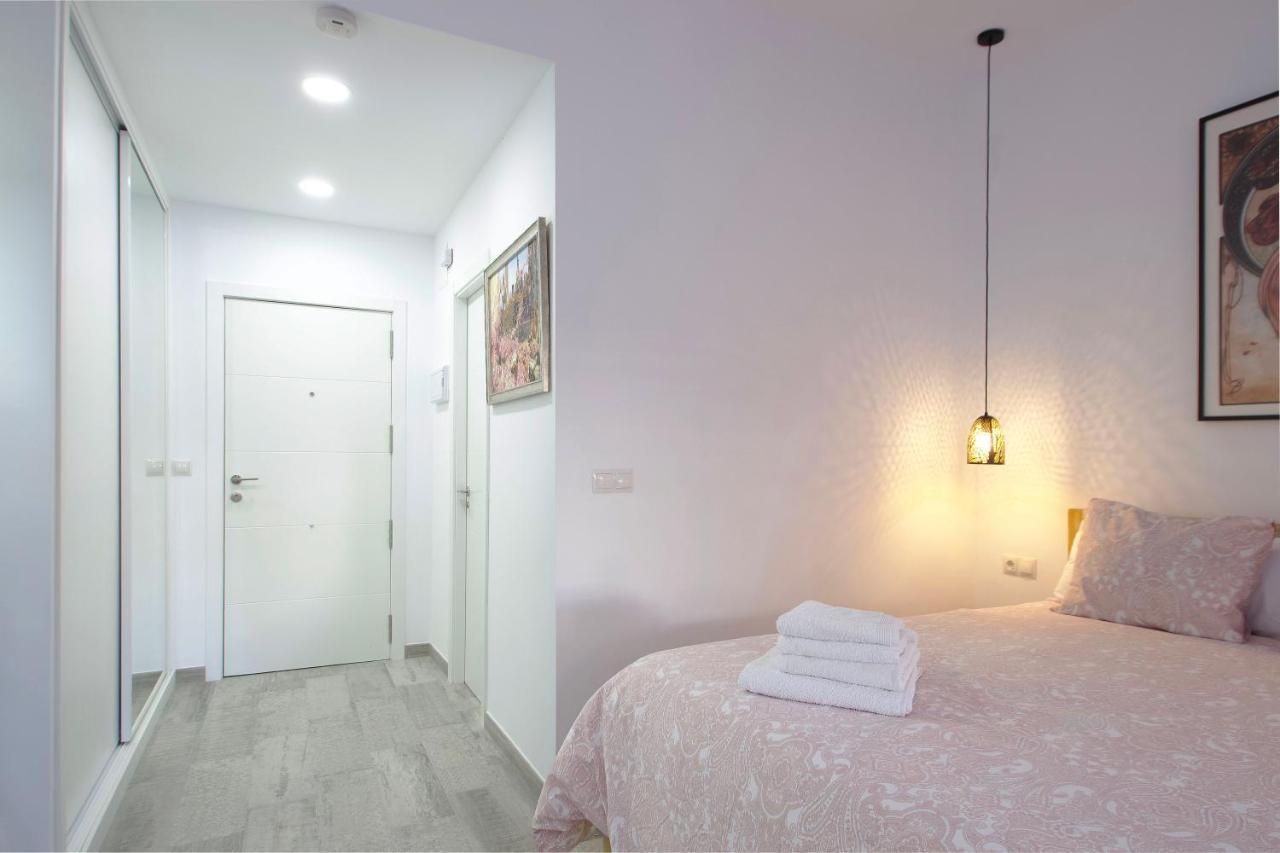 Spacious Studio In The Heart Of La Nogalera Τορρεμολίνος Εξωτερικό φωτογραφία